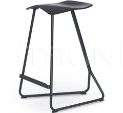 Барный стул Triton Counter Stool Барный стул Triton Counter Stool фабрика ClassiCon