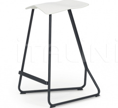 Барный стул Triton Counter Stool Барный стул Triton Counter Stool фабрика ClassiCon