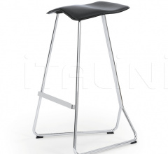 Барный стул Triton Bar Stool Барный стул Triton Bar Stool фабрика ClassiCon