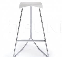 Барный стул Triton Bar Stool Барный стул Triton Bar Stool фабрика ClassiCon