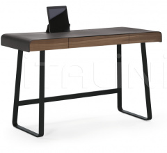 Письменный стол Pegasus Home Desk Письменный стол Pegasus Home Desk фабрика ClassiCon