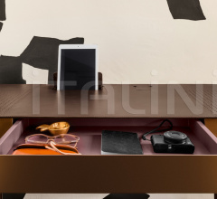 Письменный стол Pegasus Home Desk Письменный стол Pegasus Home Desk фабрика ClassiCon