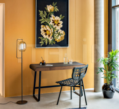 Напольный светильник Lantern Light Floor Lamp Medium Напольный светильник Lantern Light Floor Lamp Medium фабрика ClassiCon