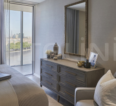 Настенное зеркало SMALL RECTANGULAR TREVOSE MIRROR Настенное зеркало SMALL RECTANGULAR TREVOSE MIRROR фабрика Porta Romana