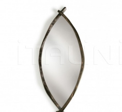 Настенное зеркало PIOCHE MIRROR Настенное зеркало PIOCHE MIRROR фабрика Porta Romana