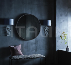 Настенное зеркало RUNES MIRROR Настенное зеркало RUNES MIRROR фабрика Porta Romana