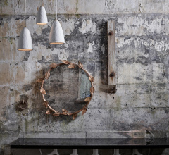 Настенное зеркало AURELIA MIRROR Настенное зеркало AURELIA MIRROR фабрика Porta Romana