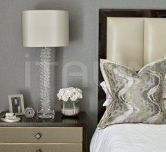 Настольный светильник THORN COLUMN LAMP Настольный светильник THORN COLUMN LAMP фабрика Porta Romana