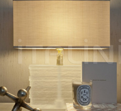 Настольный светильник CRYSTAL STRATA LAMP Настольный светильник CRYSTAL STRATA LAMP фабрика Porta Romana