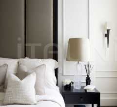 Настенный светильник SMALL TAPERING WALL LIGHT Настенный светильник SMALL TAPERING WALL LIGHT фабрика Porta Romana