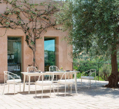 Стол обеденный Plus4 3487 Стол обеденный Plus4 3487 фабрика Emu