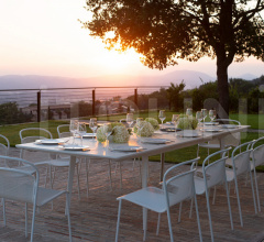 Стол обеденный Plus4 3487 Стол обеденный Plus4 3487 фабрика Emu