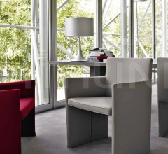 Кресло POSA фабрика B&B Italia