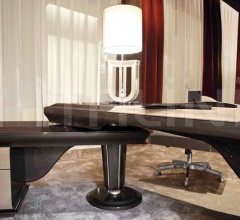 Итальянские Настольные светильники - Настольный светильник TRILOGY L51 Итальянские Настольные светильники - Настольный светильник TRILOGY L51 фабрика Redeco