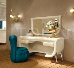 Настенное зеркало TRILOGY 2124 Настенное зеркало TRILOGY 2124 фабрика Redeco