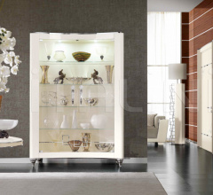 Витрина MONTENAPOLEONE 1046 фабрика Redeco