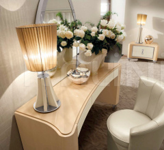 Кресло MONTENAPOLEONE 1090 фабрика Redeco