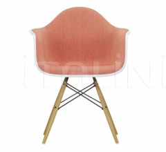 Стул с подлокотниками Eames Plastic Armchair DAW Стул с подлокотниками Eames Plastic Armchair DAW фабрика Vitra