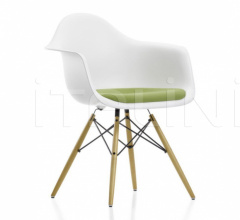 Стул с подлокотниками Eames Plastic Armchair DAW Стул с подлокотниками Eames Plastic Armchair DAW фабрика Vitra