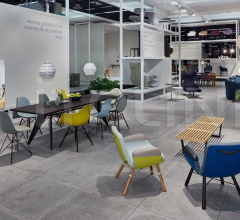 Стул с подлокотниками Eames Plastic Armchair DAW Стул с подлокотниками Eames Plastic Armchair DAW фабрика Vitra