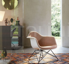 Кресло Eames Plastic Armchair LAR Кресло Eames Plastic Armchair LAR фабрика Vitra