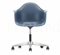 Кресло Eames Plastic Armchair PACC Кресло Eames Plastic Armchair PACC фабрика Vitra