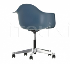 Кресло Eames Plastic Armchair PACC Кресло Eames Plastic Armchair PACC фабрика Vitra
