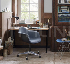 Кресло Eames Plastic Armchair PACC Кресло Eames Plastic Armchair PACC фабрика Vitra
