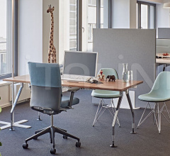 Стул Eames Plastic Side Chair DSR Стул Eames Plastic Side Chair DSR фабрика Vitra