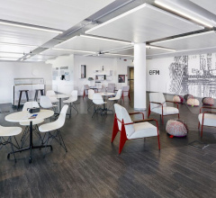 Стул Eames Plastic Side Chair DSR Стул Eames Plastic Side Chair DSR фабрика Vitra