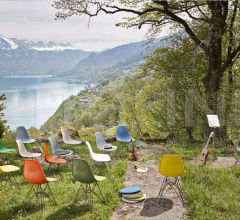 Стул Eames Plastic Side Chair DSR Стул Eames Plastic Side Chair DSR фабрика Vitra