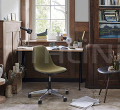 Кресло Eames Plastic Side Chair PSCC Кресло Eames Plastic Side Chair PSCC фабрика Vitra