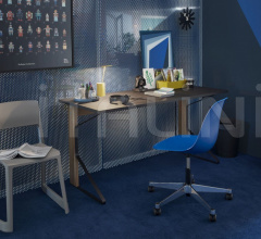 Кресло Eames Plastic Side Chair PSCC Кресло Eames Plastic Side Chair PSCC фабрика Vitra