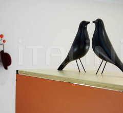 Итальянские Интерьерные декорации - Интерьерная декорация Eames House Bird Итальянские Интерьерные декорации - Интерьерная декорация Eames House Bird фабрика Vitra