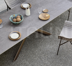 Итальянские Уличные столы - Стол обеденный SYSTEM STAR Table Итальянские Уличные столы - Стол обеденный SYSTEM STAR Table фабрика Varaschin