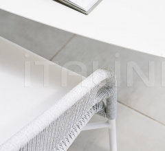 Стул с подлокотниками CRICKET DINING ARMCHAIR Стул с подлокотниками CRICKET DINING ARMCHAIR фабрика Varaschin