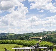 Стул с подлокотниками EMMA DINING ARMCHAIR Стул с подлокотниками EMMA DINING ARMCHAIR фабрика Varaschin