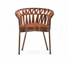 Стул с подлокотниками Emma Cross Armchair фабрика Varaschin