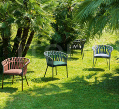 Стул с подлокотниками Emma Cross Armchair фабрика Varaschin