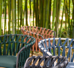 Стул с подлокотниками Emma Cross Armchair фабрика Varaschin