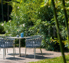 Стул с подлокотниками Emma Cross Armchair фабрика Varaschin