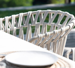 Стул с подлокотниками Emma Cross Armchair фабрика Varaschin