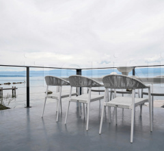 Итальянские Уличные столы - Стол обеденный SYSTEM Low table Итальянские Уличные столы - Стол обеденный SYSTEM Low table фабрика Varaschin