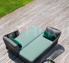 Итальянские Уличные столики - Кофейный столик TIBIDABO COFFEE TABLE фабрика Varaschin