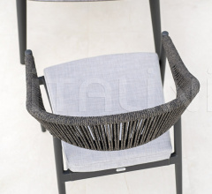 Стул с подлокотниками CLEVER DINING ARMCHAIR Стул с подлокотниками CLEVER DINING ARMCHAIR фабрика Varaschin