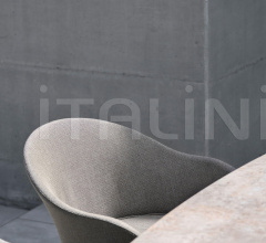 Стул с подлокотниками CLEVER BUCKET ARMCHAIR Стул с подлокотниками CLEVER BUCKET ARMCHAIR фабрика Varaschin