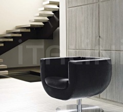 Кресло Tulip фабрика B&B Italia