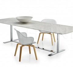 Стол обеденный Eileen фабрика B&B Italia