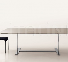 Стол обеденный Eileen фабрика B&B Italia