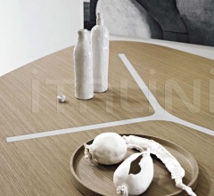 Стол обеденный Seven фабрика B&B Italia